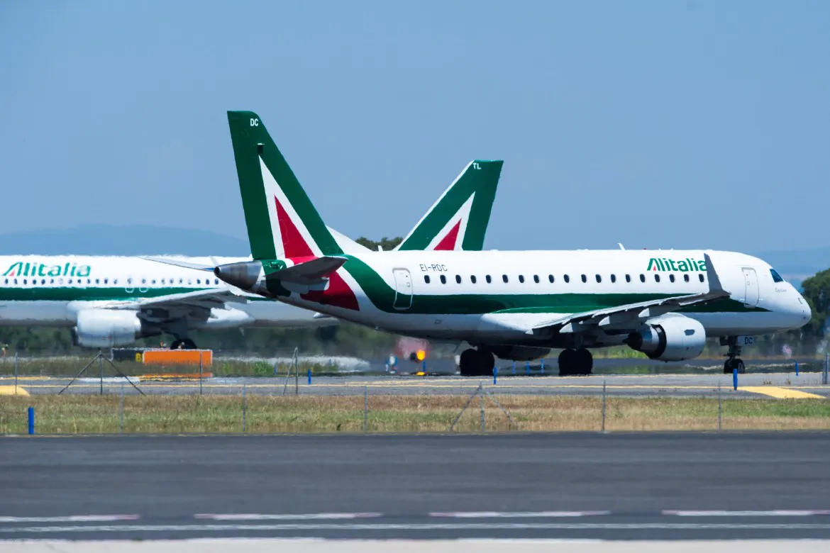 Alitalia, sciopero in arrivo. Commissari al Mise, possibile nuova proroga